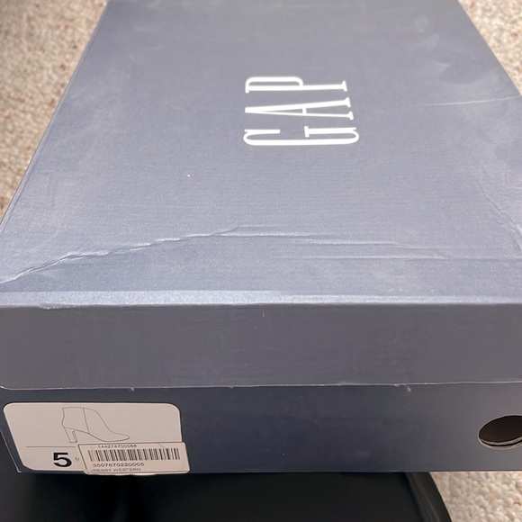 Gap Eyelet ankle boots - Picture 5 of 5